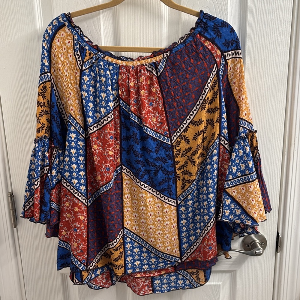 Women's DEMOCRACY BOHO Patchy Asymmetric Off-the-Shoulder Top Size Small